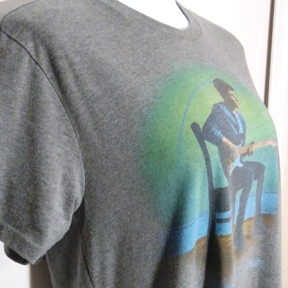SHAWN MENDES ILLUMINATE ALBUM TEE - Picture 3 of 6